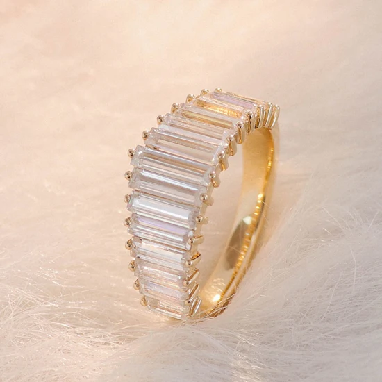Schlichtes, hochwertiges 14-Karat-Gelbgold-Moissanit-Ring mit französischem Brotschliff, Ring-Schmuckset für Herren und Damen